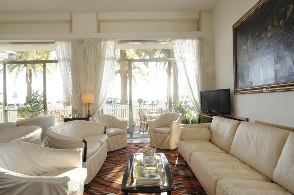 Hotel Miramare Diano Marina Bagian luar foto